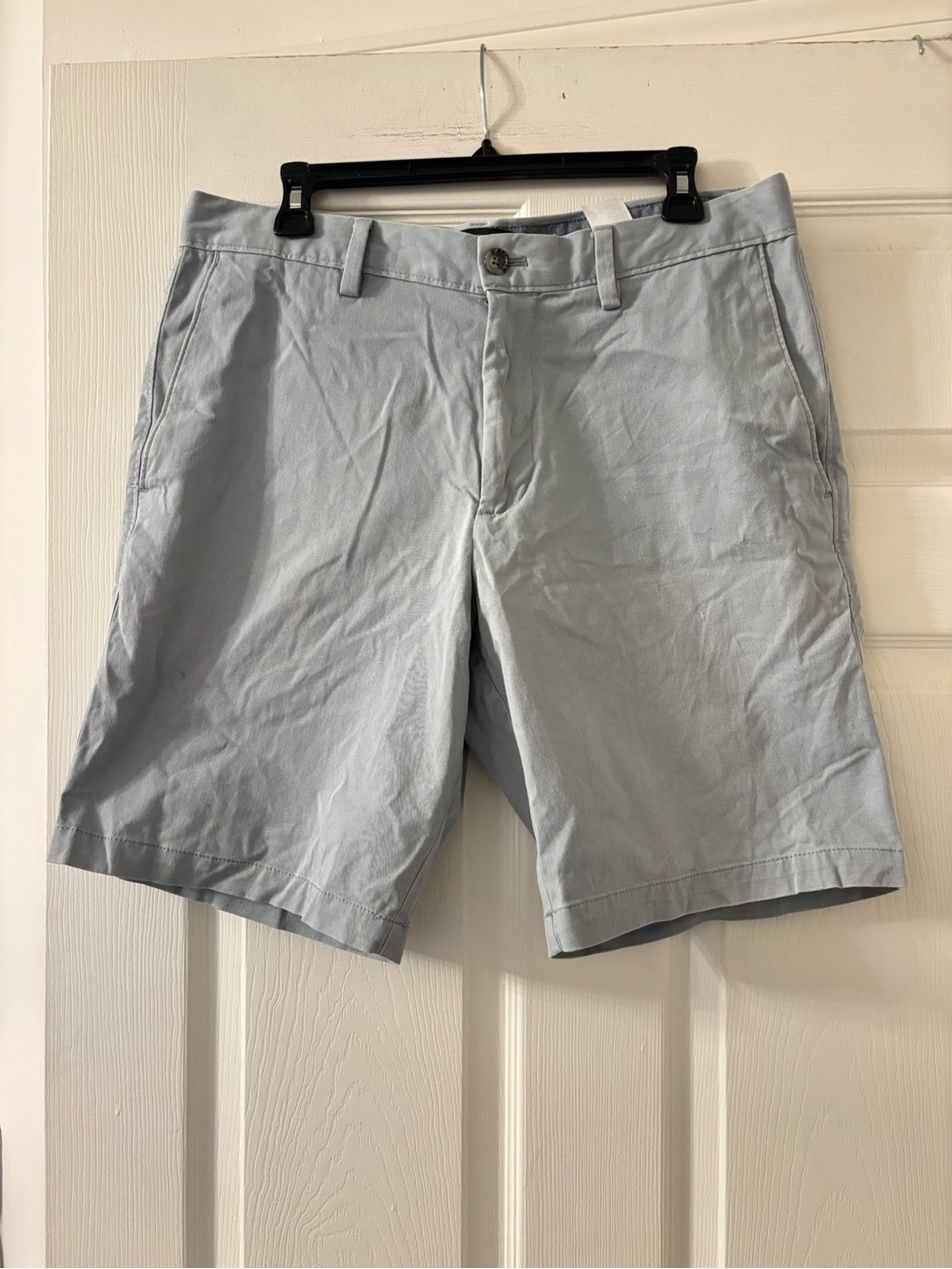 Banana Republic  Flat-Front Men's Shorts